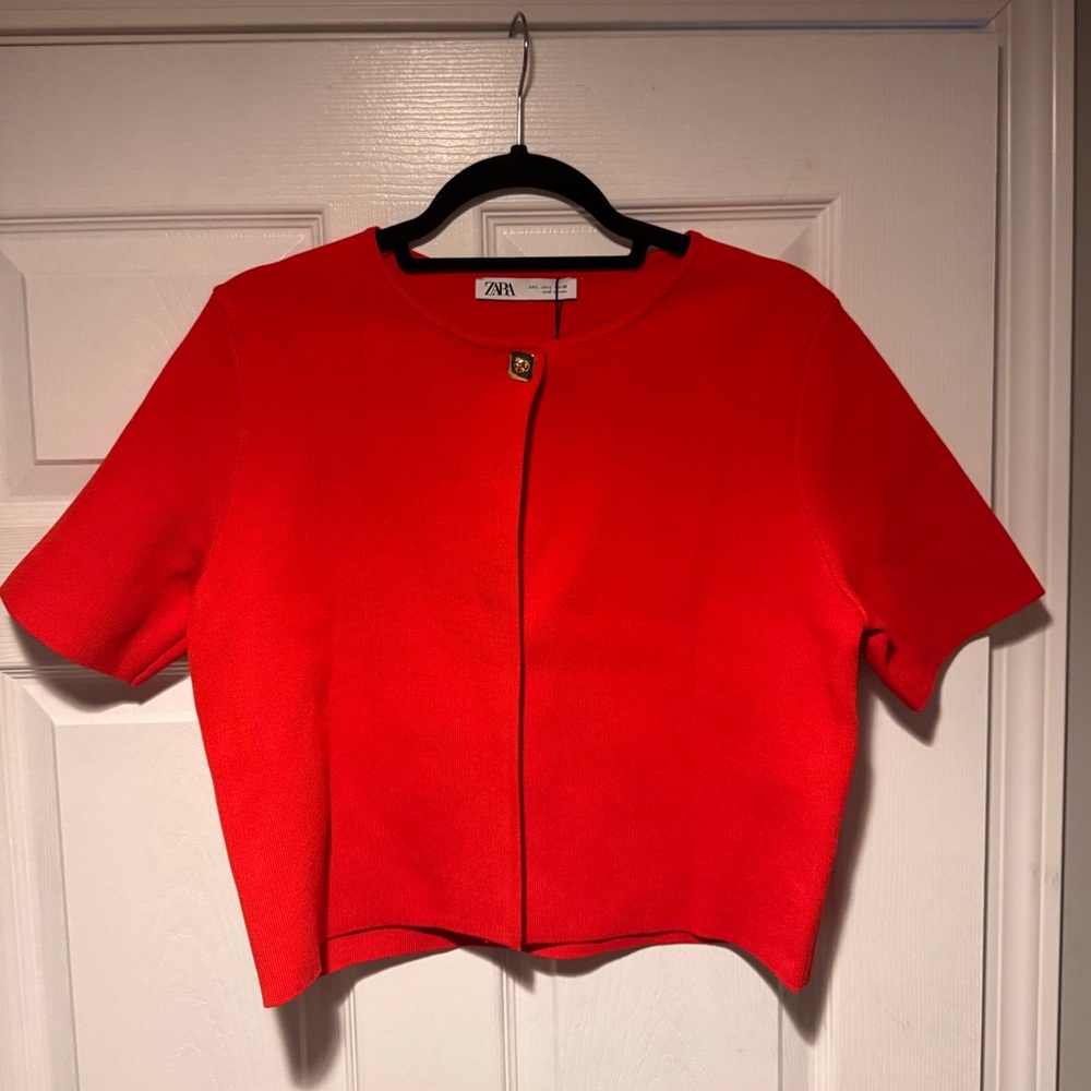 NWT Zara Bold Red Short Sleeve Jacket Gold Top Turnkey Button Boxy